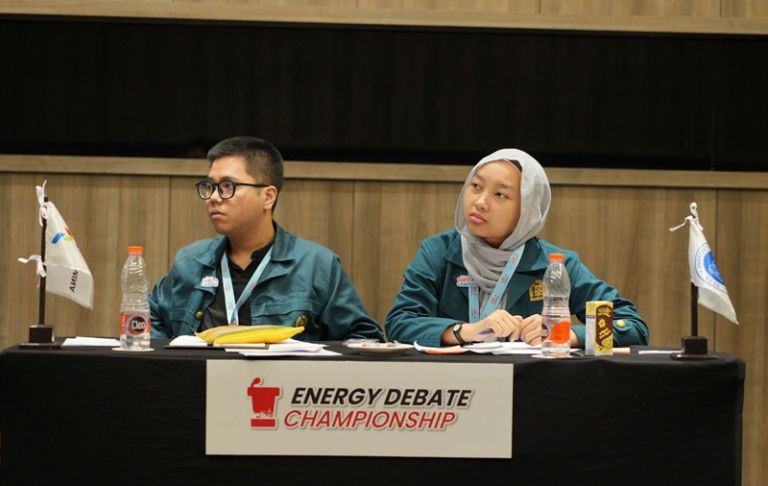 Mahasiswa ITB Juarai Energy Debate Competition di Ajang Pertamina Goes to Campus 2025