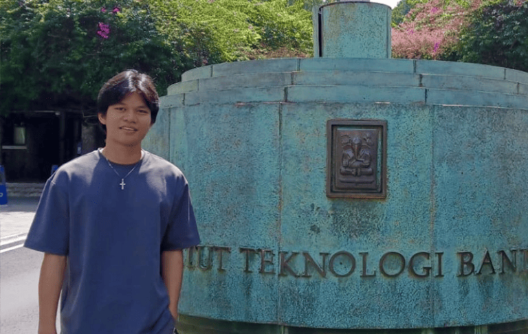 Kisah Askal dan Khalisya: Perjalanan “Mutiara” Terjauh Indonesia Menuju ITB