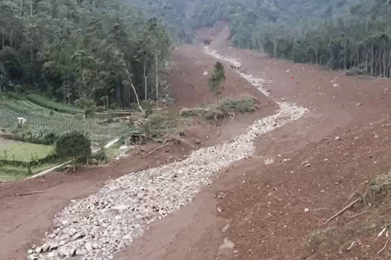 Longsor Bandung Barat: Pakar ITB Jelaskan Mekanisme Aliran Lumpur dan Potensi Bahaya Susulannya