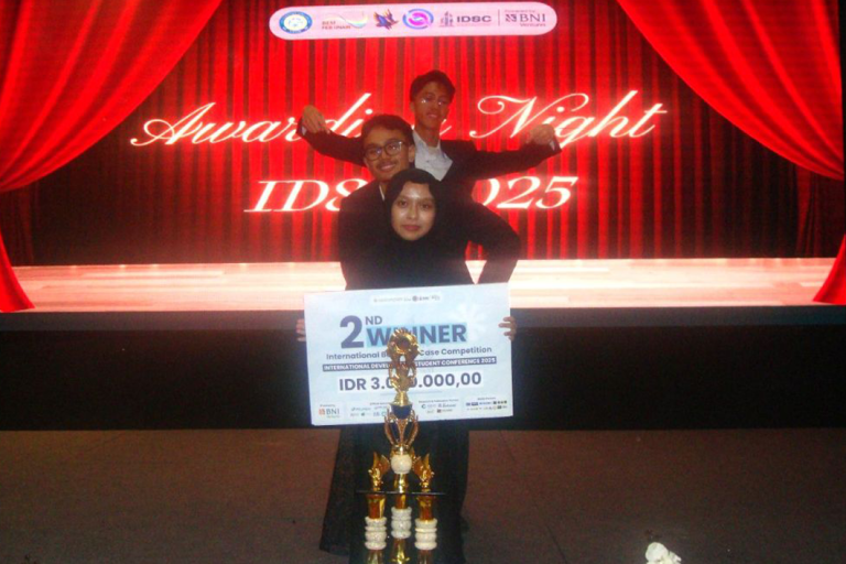 Tim Mahasiswa SBM ITB Raih Prestasi di Kompetisi Nasional IDSC