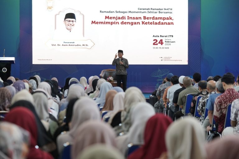 Ceramah Ramadan ITB: Ustaz Aam Amirudin Ajak Sivitas Akademika Menghadirkan Ilmu yang Berdampak