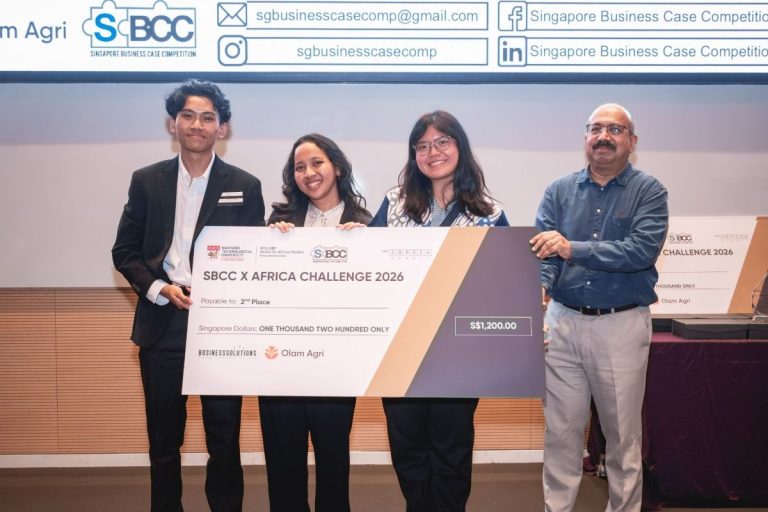 Bawa Solusi Distribusi Vaksin di Afrika Barat, Tim Mahasiswa ITB Raih Prestasi Internasional di Singapura