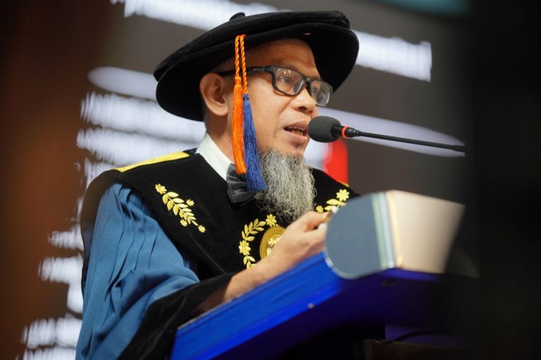 Orasi Ilmiah Prof. Dr. Acep Iwan Saidi Soroti Ideologi dan Kekuasaan di Balik Desain Ruang Belajar
