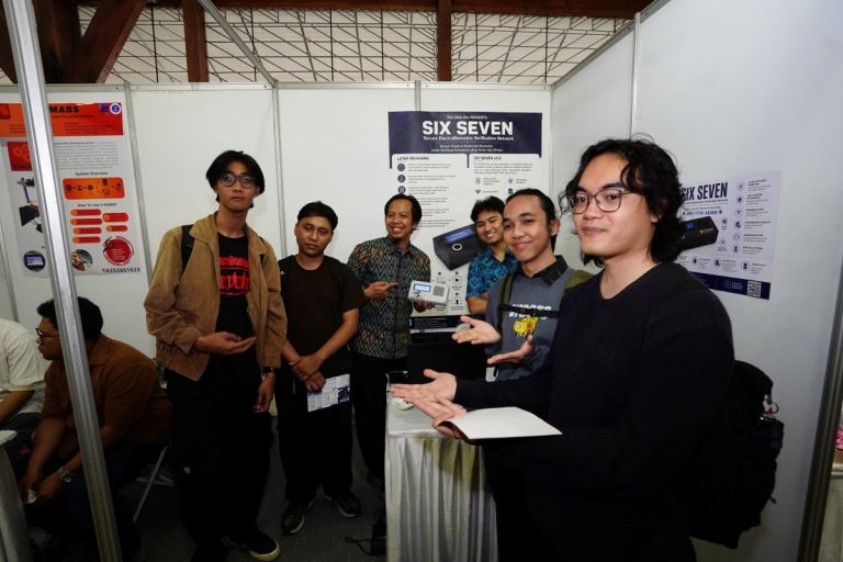 EE Days 2026, Mahasiswa Teknik Elektro ITB Tampilkan Inovasi Tugas Akhir Berbasis Teknologi