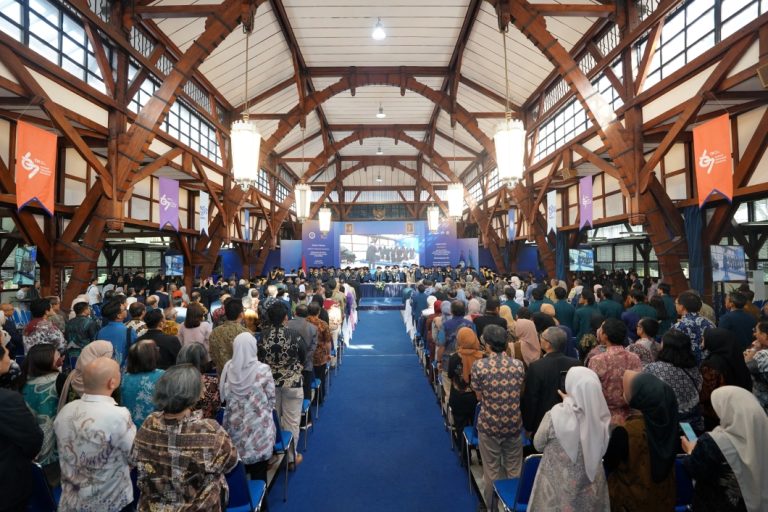 Peringatan 106 Tahun PTTI ITB Angkat Peran Sains dan Teknologi untuk Kelestarian Lingkungan