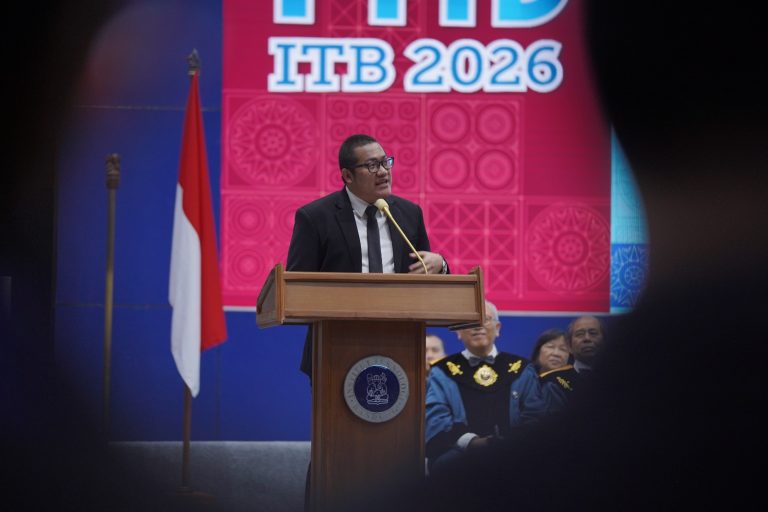 PMB ITB 2026 Yorga Permana Ajak Mahasiswa Terus Bertumbuh di Tengah Perubahan Teknologi