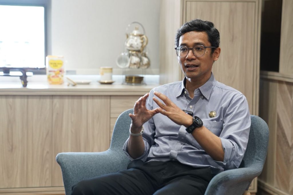 Prof. Irwan Meilano, Wakil Rektor Bidang Akademik dan Kemahasiswaan Sekaligus Guru Besar ITB Dilantik Sebagai Wakil Menteri Kelautan dan Perikanan RI